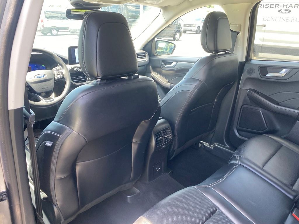 2021 Ford Escape Hybrid Titanium