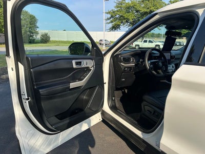 2023 Ford Explorer XLT - PANO SUNROOF