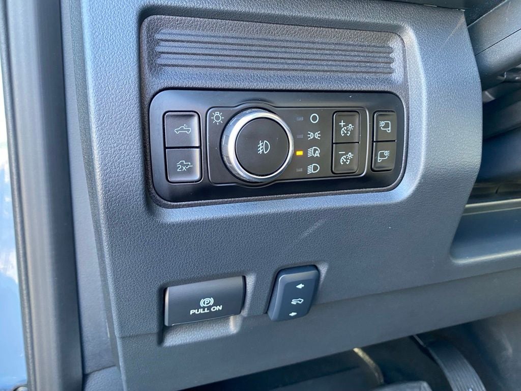 2025 Ford F-250SD Lariat Blackout Package-FX4