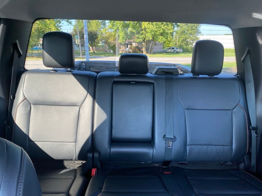 2025 Ford F-250SD Lariat Blackout Package-FX4
