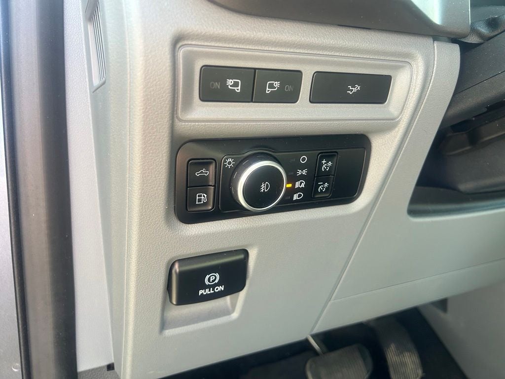 2024 Ford F-150 XLT ONE OWNER - FX4