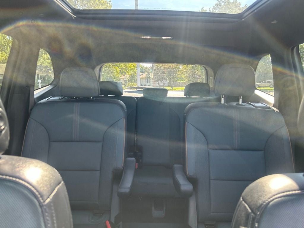 2025 GMC Acadia AT4 - AWD - PANO ROOF - ONE OWNER