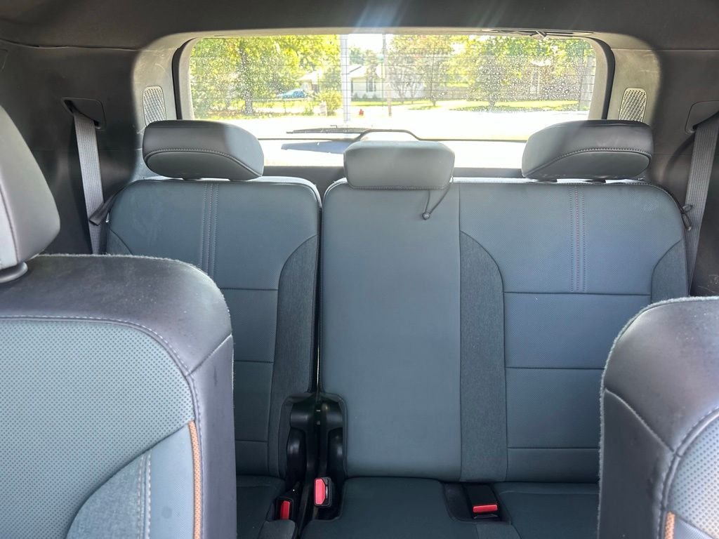 2025 GMC Acadia AT4 - AWD - PANO ROOF - ONE OWNER