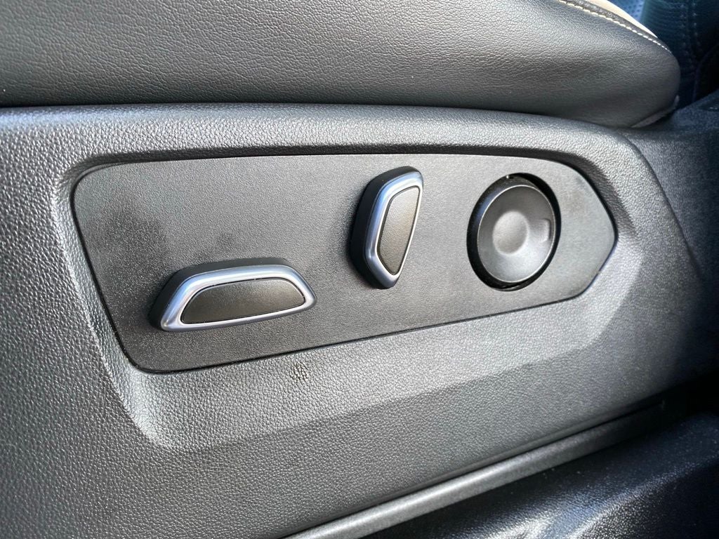 2022 Cadillac Escalade Sport - ONYX PACKAGE- 4WD