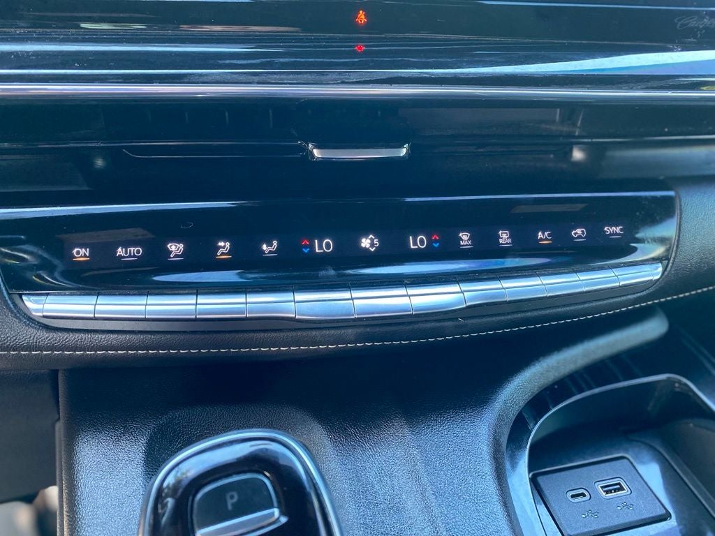 2022 Cadillac Escalade Sport - ONYX PACKAGE- 4WD