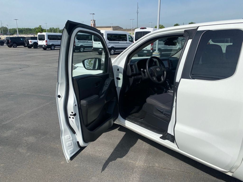 2022 Nissan Frontier S