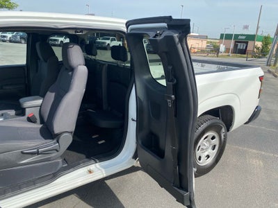 2022 Nissan Frontier S