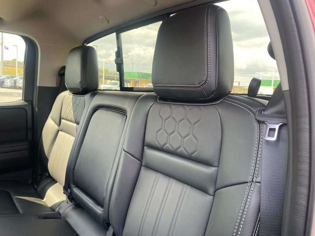 2024 Nissan Frontier SL