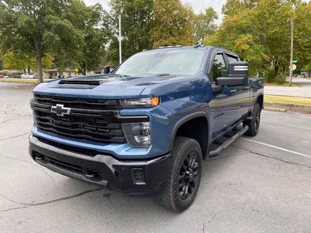 2025 Chevrolet Silverado 2500HD Custom - 4WD - DURAMAX 6.6L V8