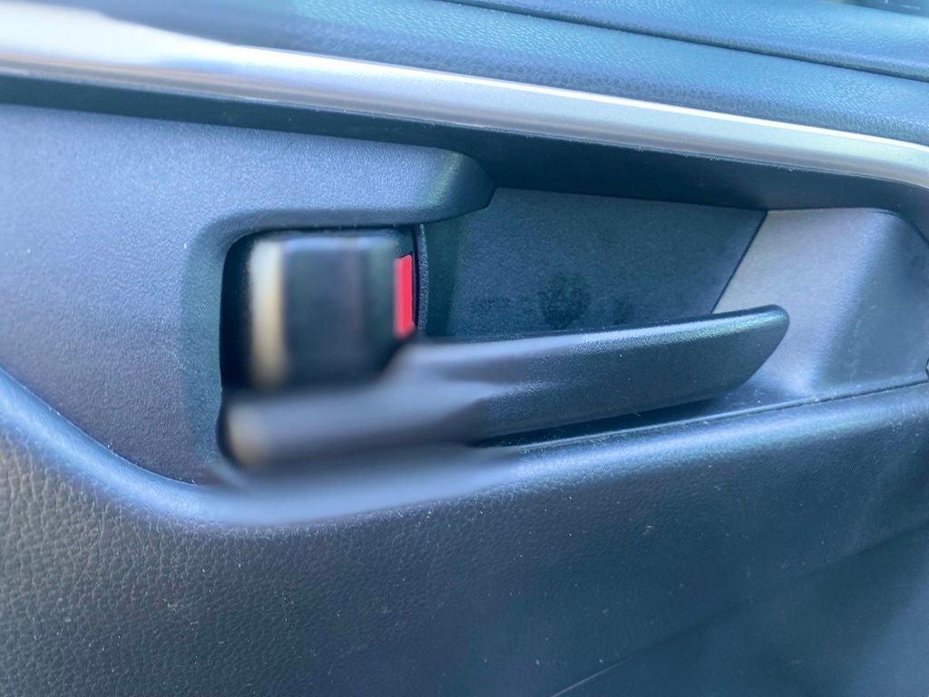 2022 Toyota RAV4 LE - AWD - FORD BLUE CERTIFED