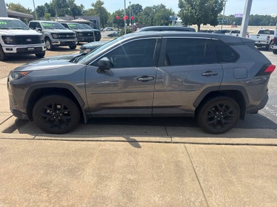 2022 Toyota RAV4 LE