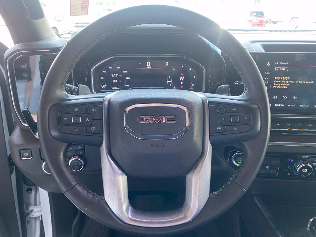 2025 GMC Sierra 1500 SLT - 2WD - LOW MILES - CLEAN CARFAX