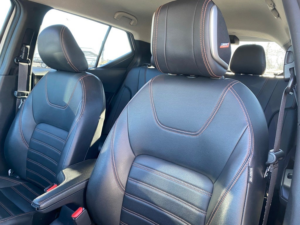 2020 Nissan Kicks SR