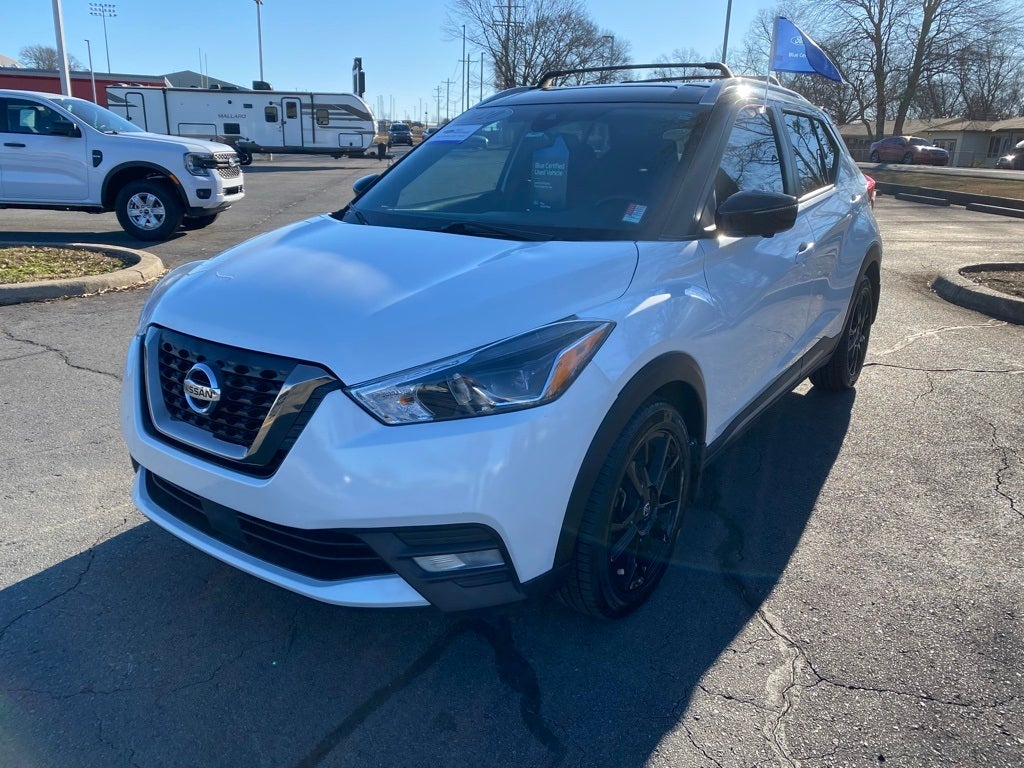 2020 Nissan Kicks SR