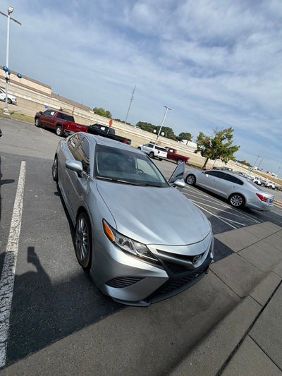 2019 Toyota Camry SE
