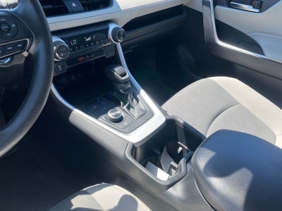 2022 Toyota RAV4 Hybrid XLE