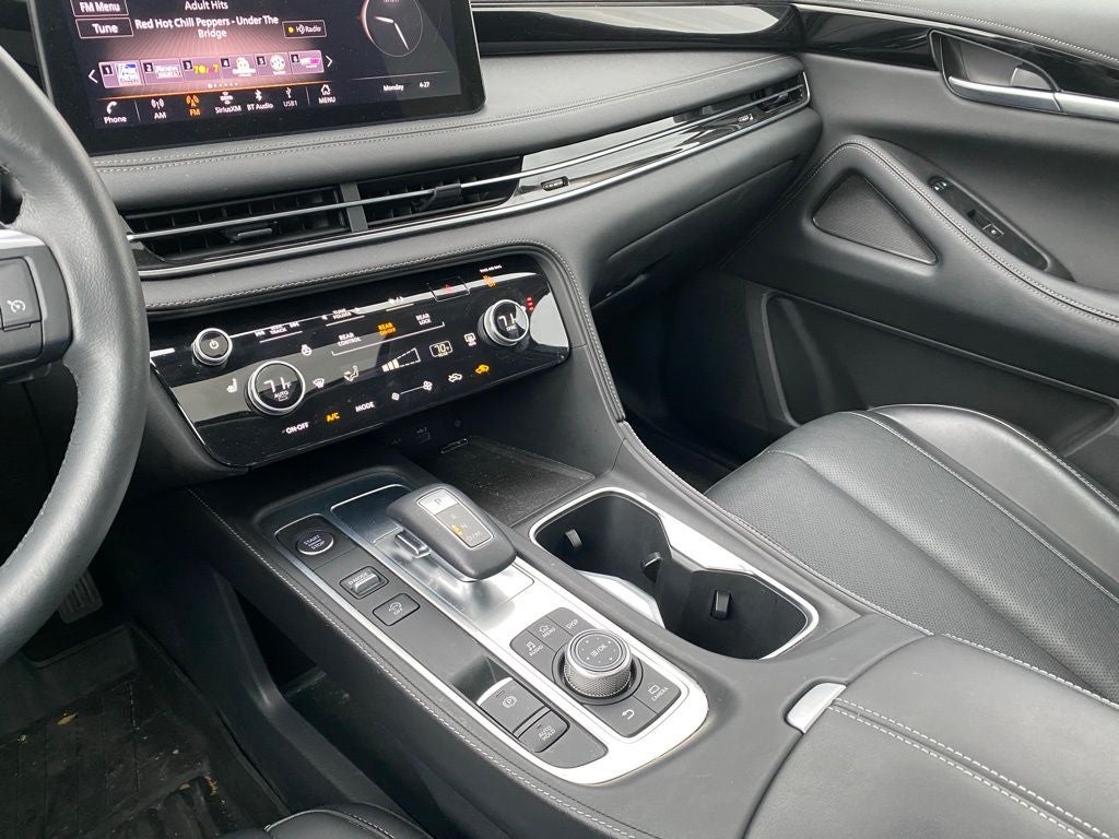 2025 INFINITI QX60 PURE