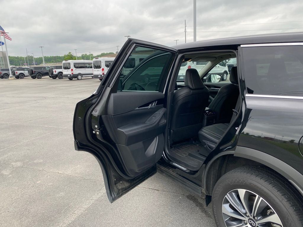 2025 INFINITI QX60 PURE