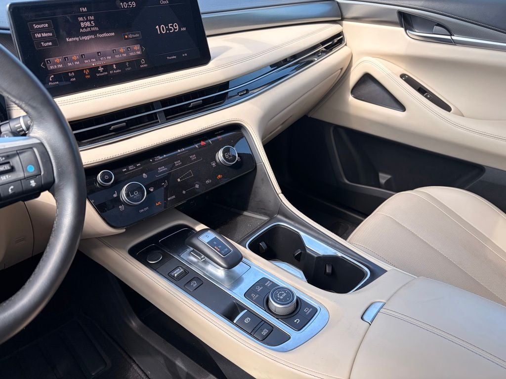 2023 INFINITI QX60 LUXE