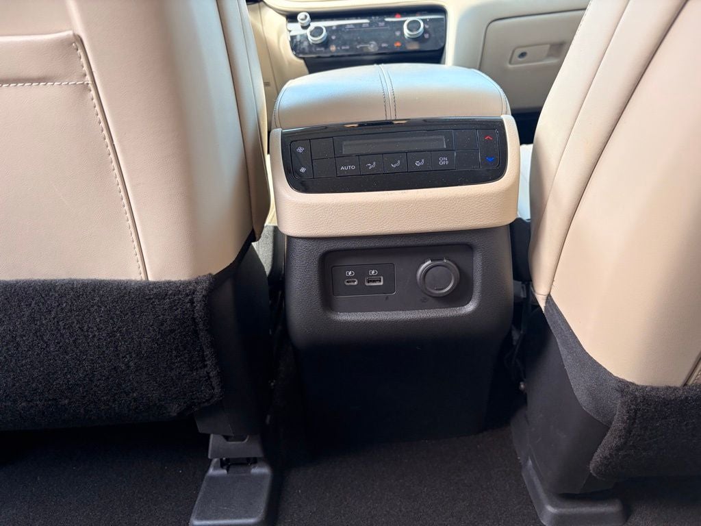 2023 INFINITI QX60 LUXE