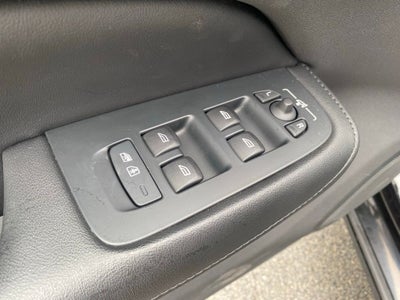 2023 Volvo S60 Recharge Plug-In Hybrid T8 Plus Black Edition