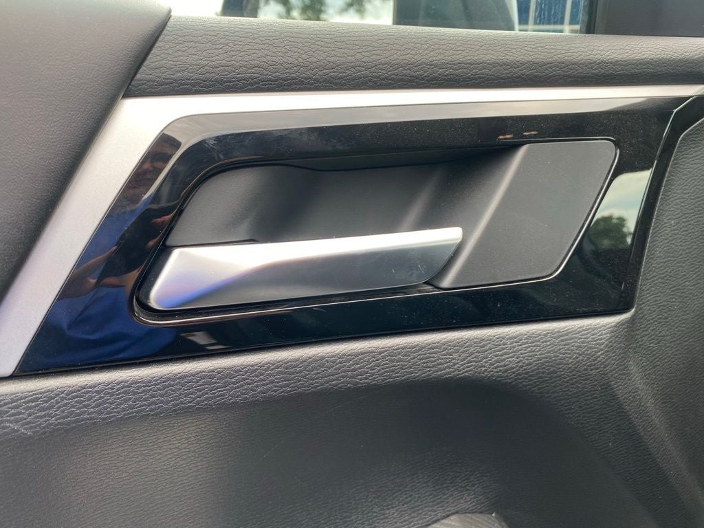 2025 Mitsubishi Outlander SE - FORD BLUE CERTIFIED