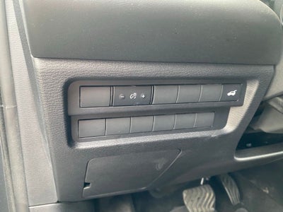 2025 Mitsubishi Outlander SE - FORD BLUE CERTIFIED