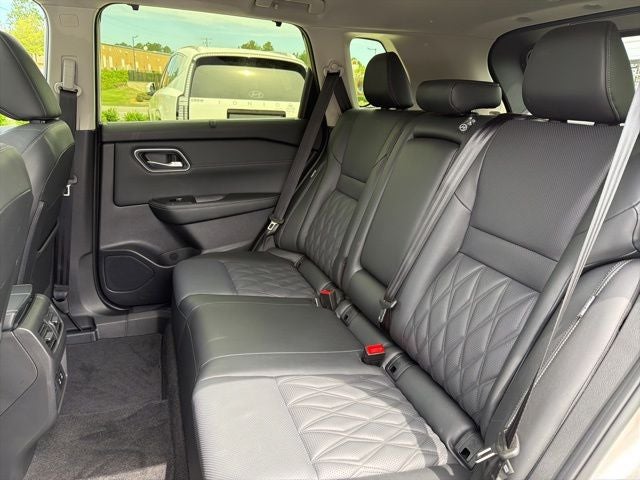 2026 Nissan Rogue Platinum - PREMIUM PKG - AWD