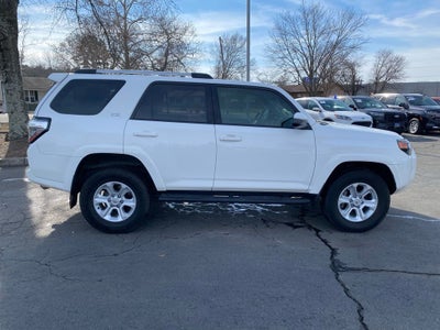 2022 Toyota 4Runner SR5