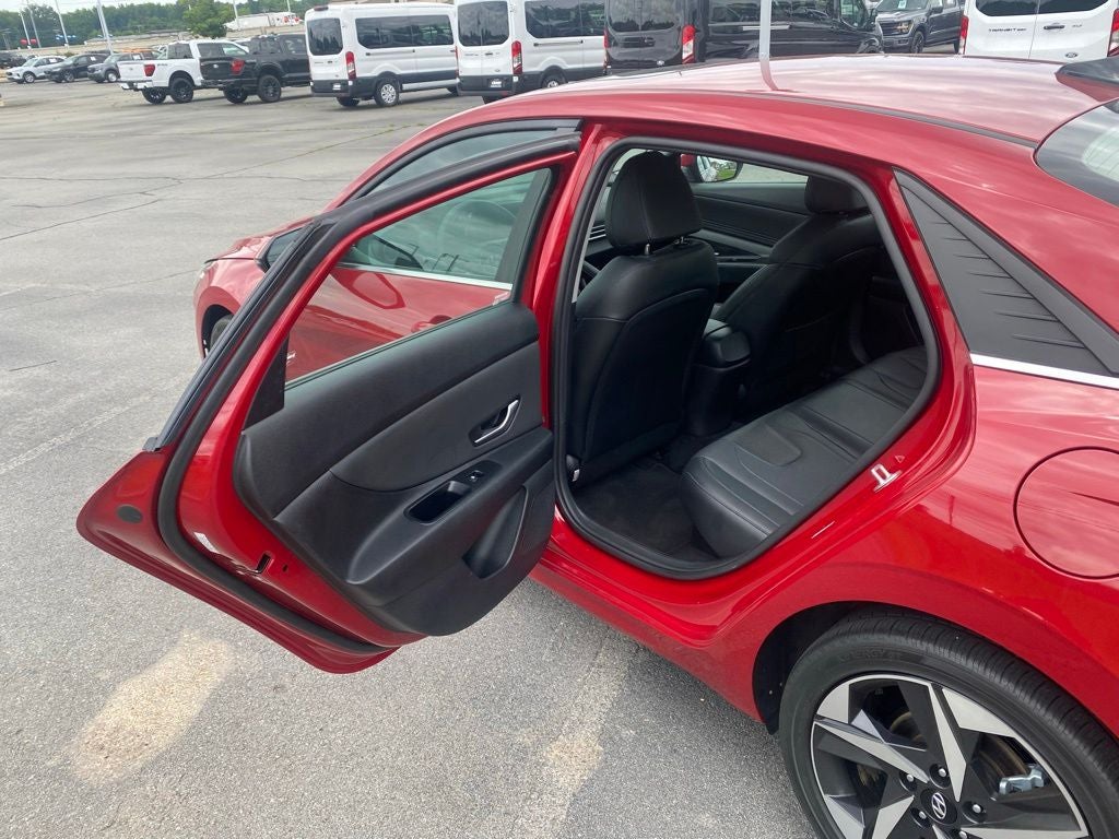 2022 Hyundai Elantra Hybrid Limited