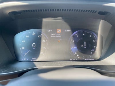 2022 Volvo XC40 Momentum