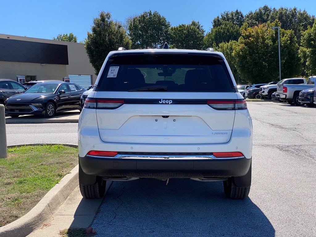 2025 Jeep Grand Cherokee Laredo