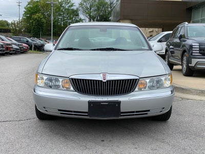2002 Lincoln Continental Base