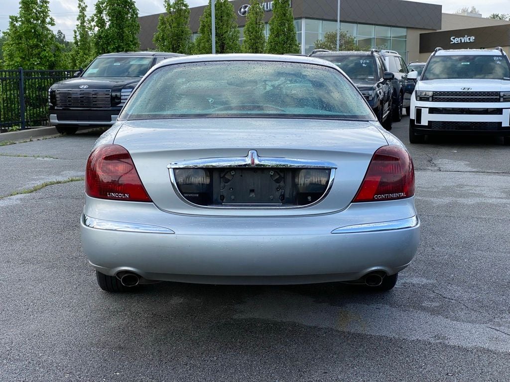2002 Lincoln Continental Base