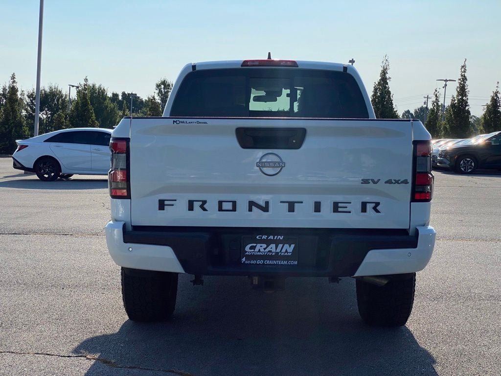 2024 Nissan Frontier SV