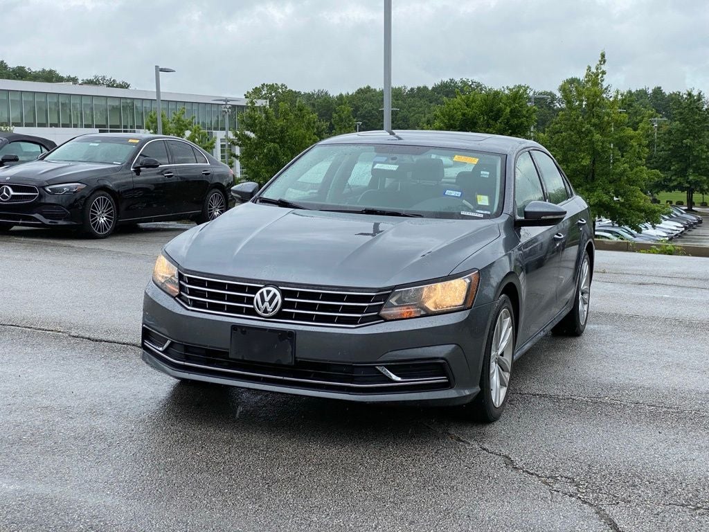 2019 Volkswagen Passat 2.0T Wolfsburg