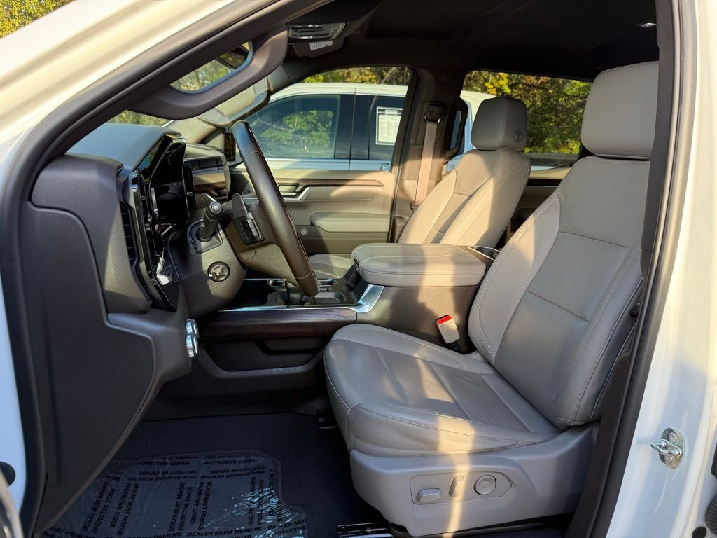 2023 GMC Sierra 1500 SLT