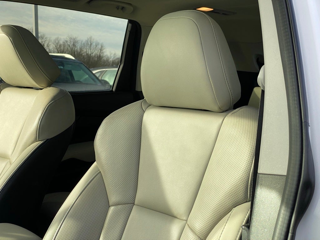 2023 Subaru Ascent Limited AWD NEW TIRES CLEAN CARFAX