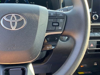 2025 Toyota Camry LE