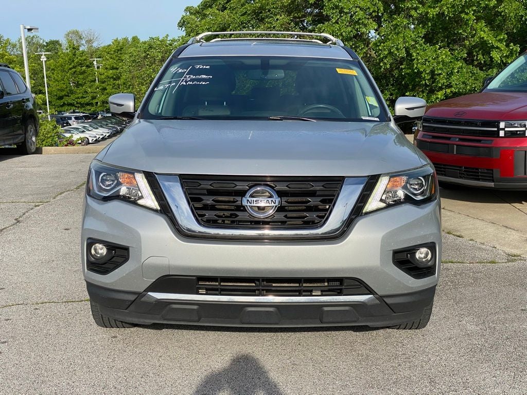 2017 Nissan Pathfinder Platinum