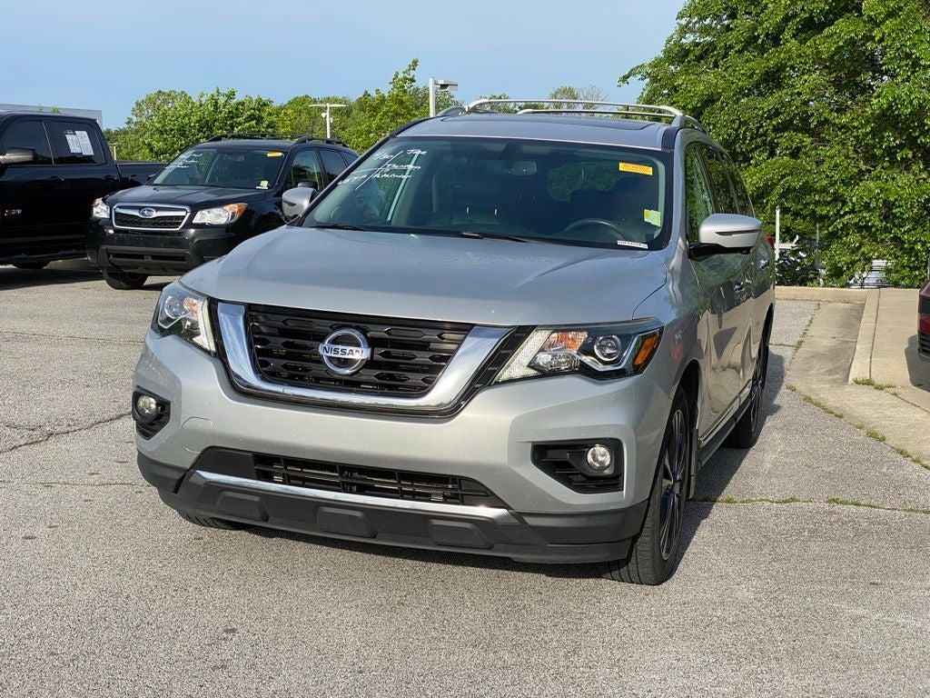 2017 Nissan Pathfinder Platinum