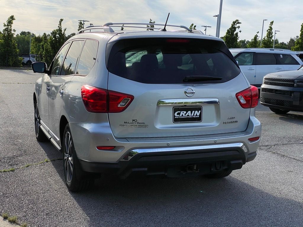 2017 Nissan Pathfinder Platinum