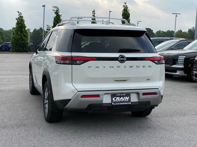 2022 Nissan Pathfinder SL