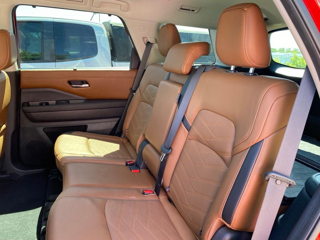 2022 Nissan Pathfinder Platinum