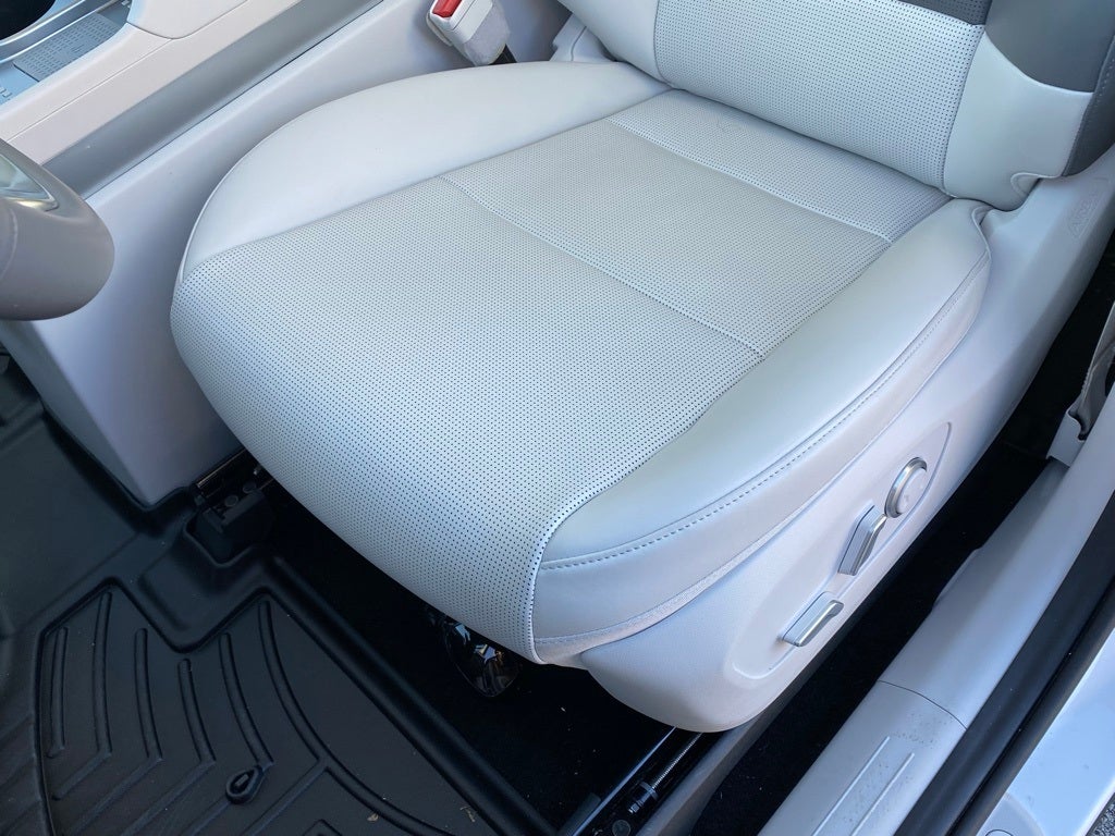 2026 Hyundai IONIQ 9 SEL LOCAL TRADE 1 OWNER