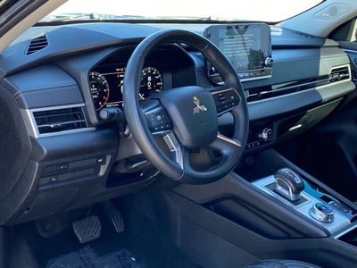 2023 Mitsubishi Outlander SEL