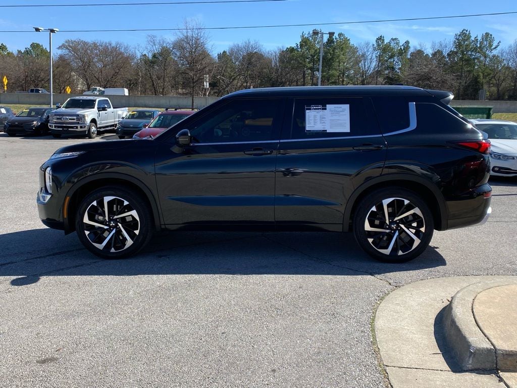 2023 Mitsubishi Outlander SEL