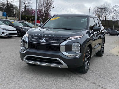 2024 Mitsubishi Outlander SE
