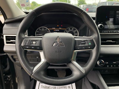 2024 Mitsubishi Outlander SE