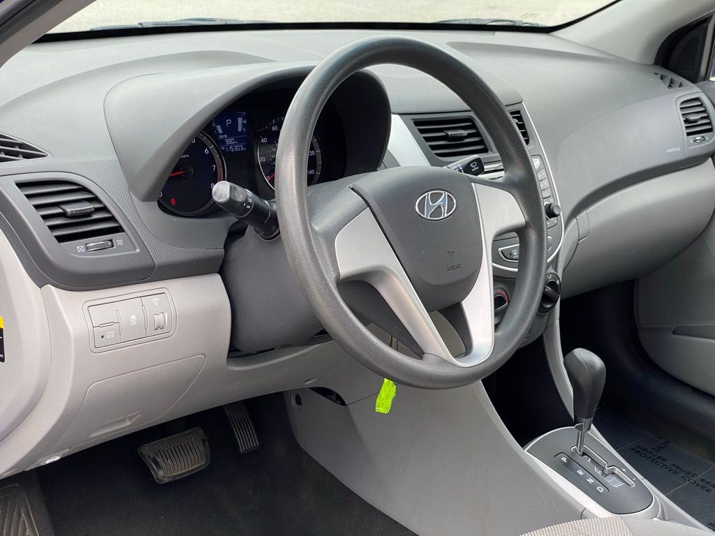 2012 Hyundai Accent GLS